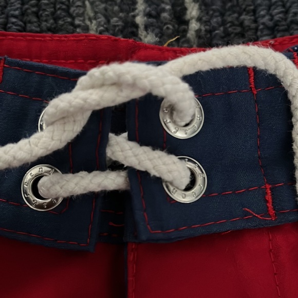 Boys Greenlines swim shorts size 6 100% recycled materials! Adjustable waist - Picture 2 of 4